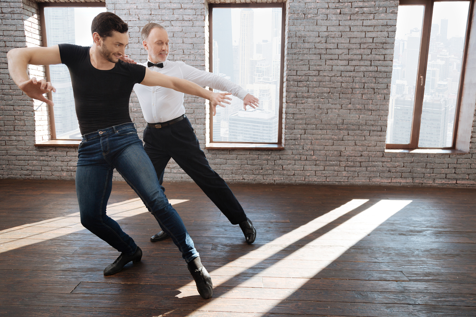 Let's Dance 5 Easy Dancing Techniques for Beginners to Master The